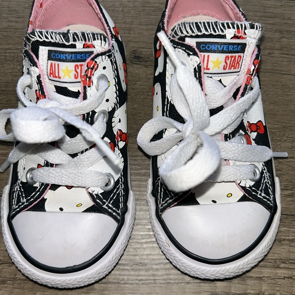 Converse Hello Kitty - Picture 2 of 5